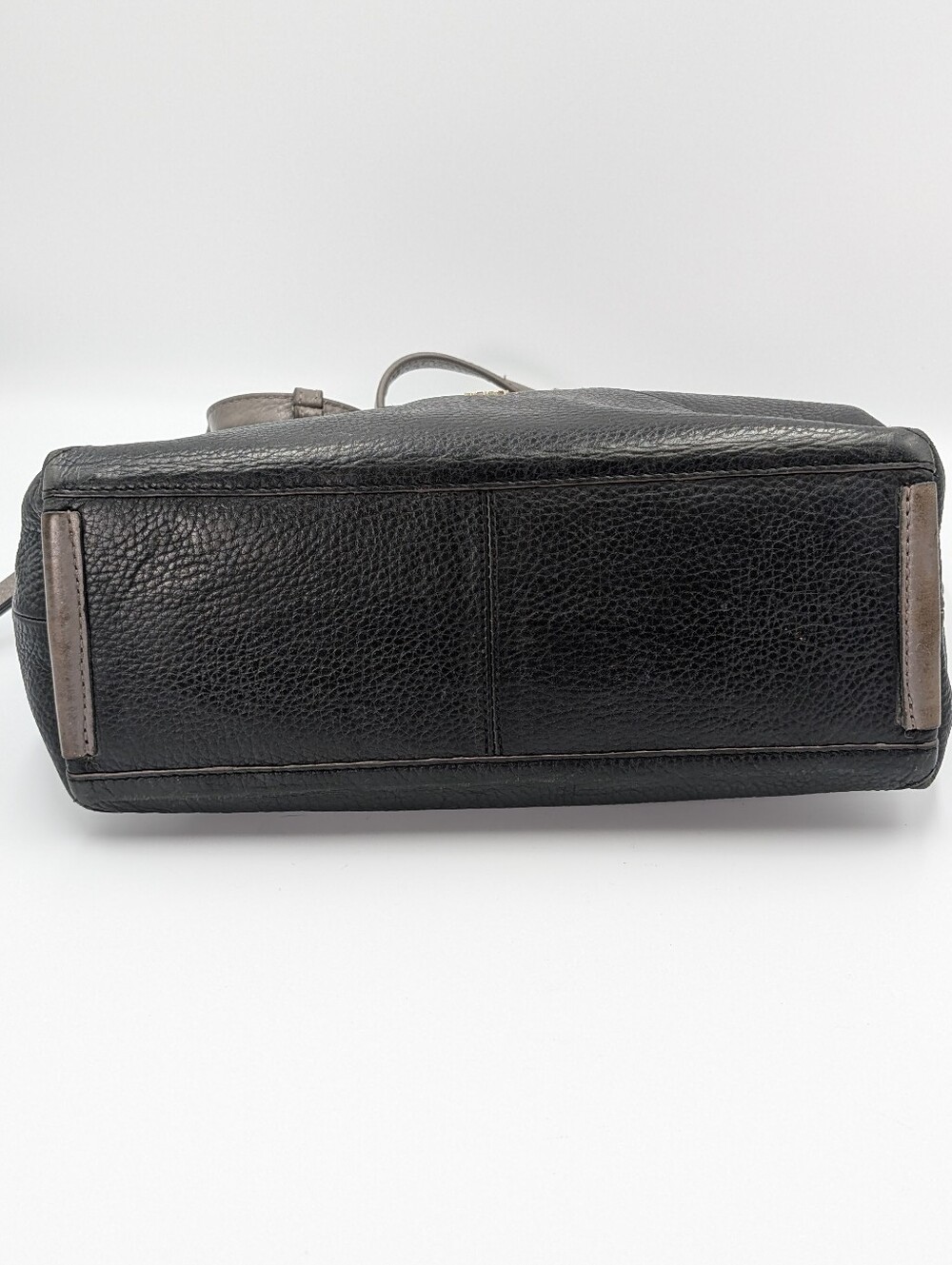 Radley Alpha Road Medium Shoulder Bag In Pebbled Black And Grey Leather - Picture 6 of 13